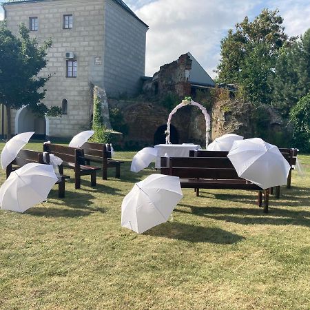 Penzion A Pivnice Varna Velká Bystřice 외부 사진