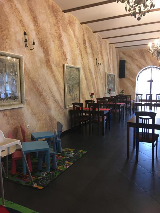 Penzion A Pivnice Varna Velká Bystřice 외부 사진